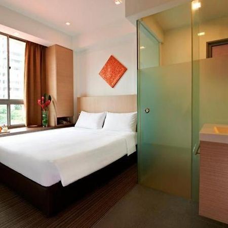 Отель Reddoorz Premium @ Balestier Сингапур Экстерьер фото