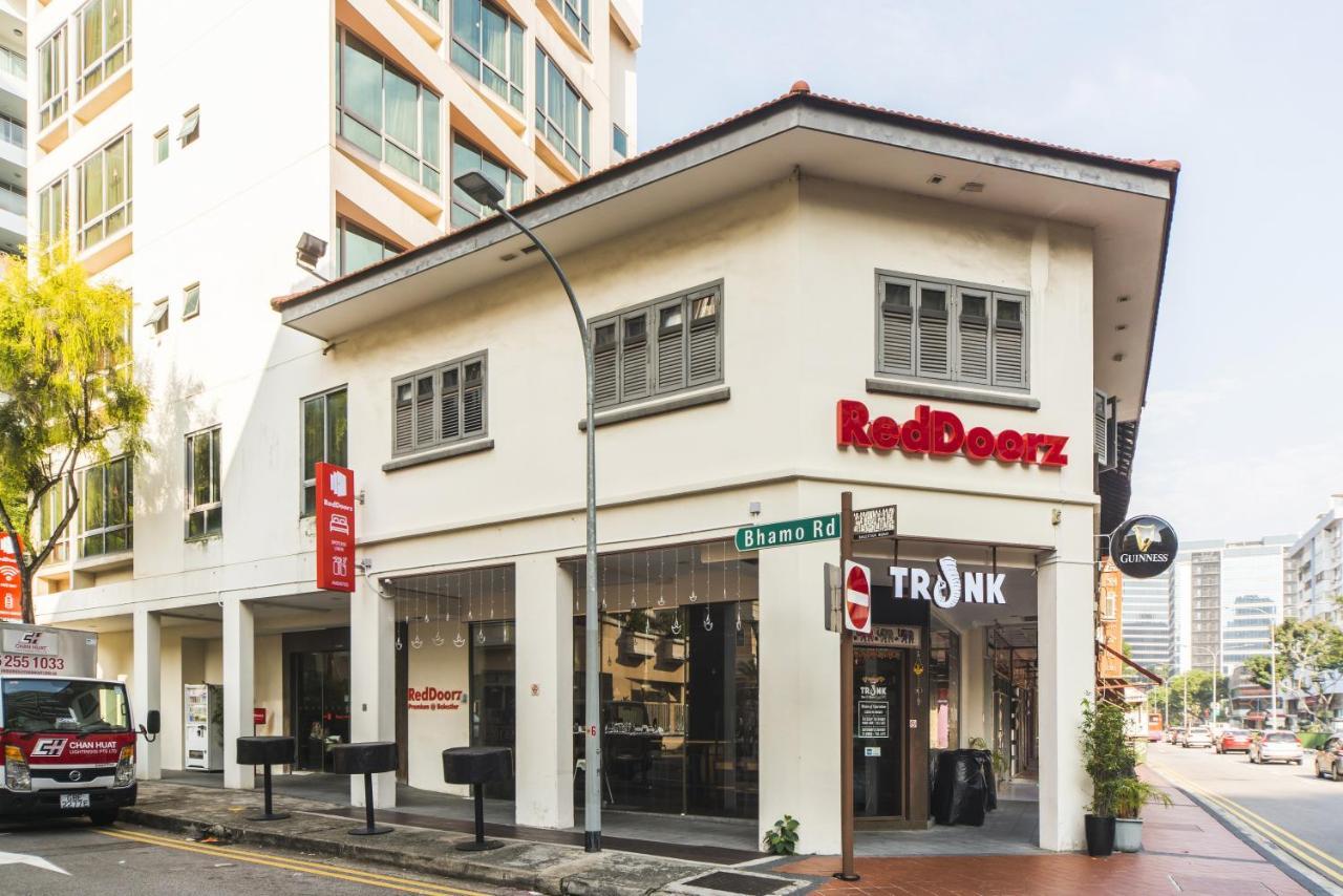 Отель Reddoorz Premium @ Balestier Сингапур Экстерьер фото